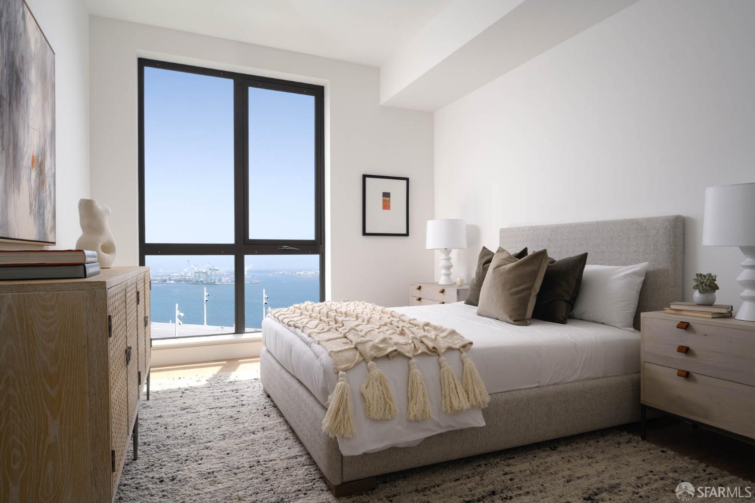 Detail Gallery Image 10 of 50 For 1 Bristol Ct #218,  San Francisco,  CA 94130 - 3 Beds | 3/1 Baths