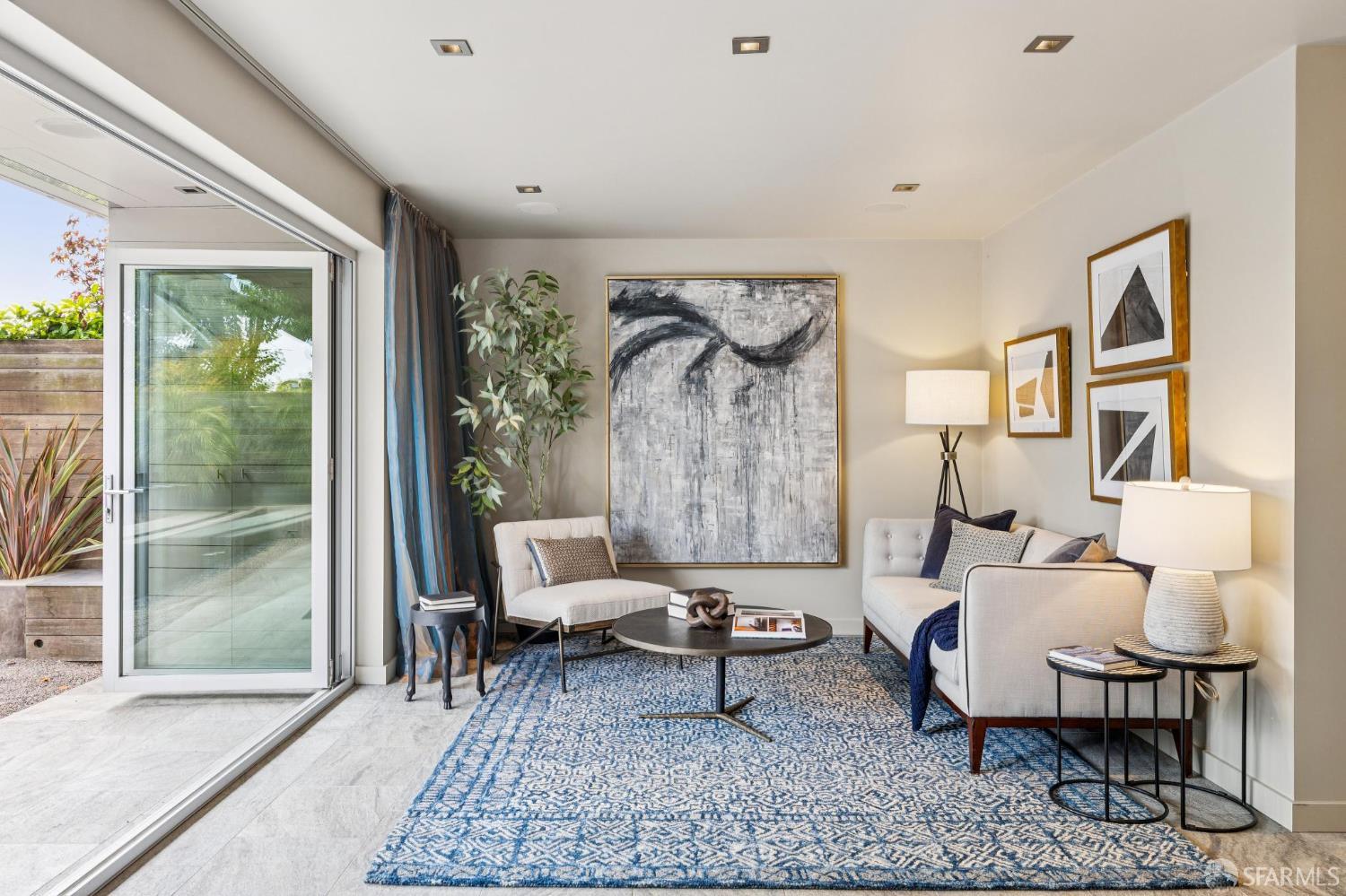 Detail Gallery Image 32 of 70 For 28 Flint St, San Francisco,  CA 94114 - – Beds | – Baths