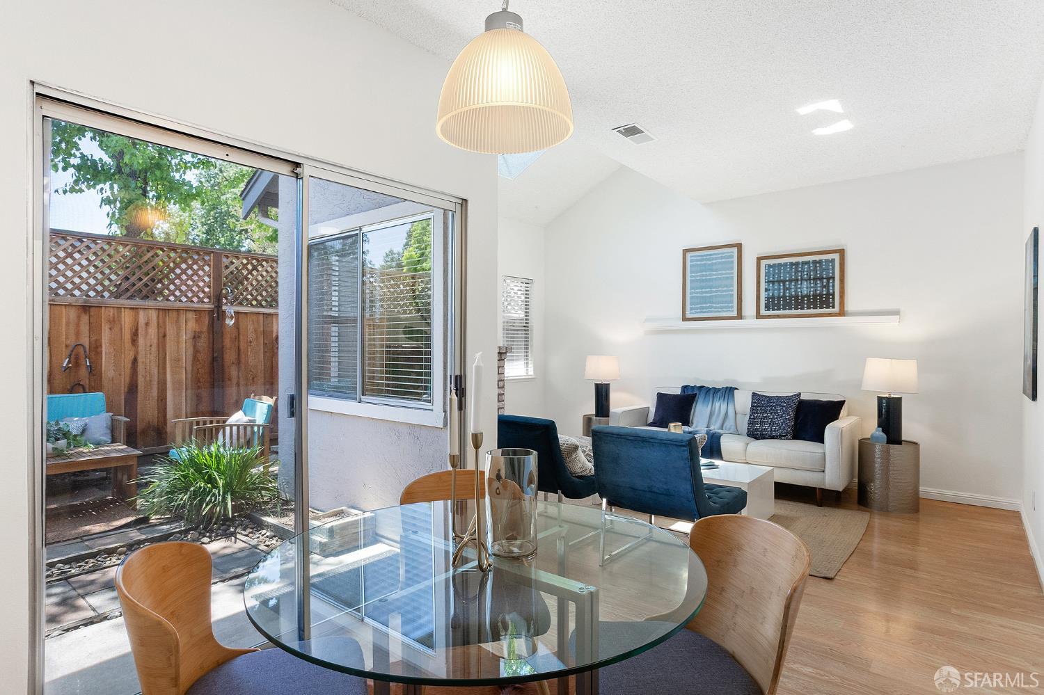 Detail Gallery Image 10 of 30 For 3937 Vine St, Pleasanton,  CA 94566 - 2 Beds | 2/1 Baths