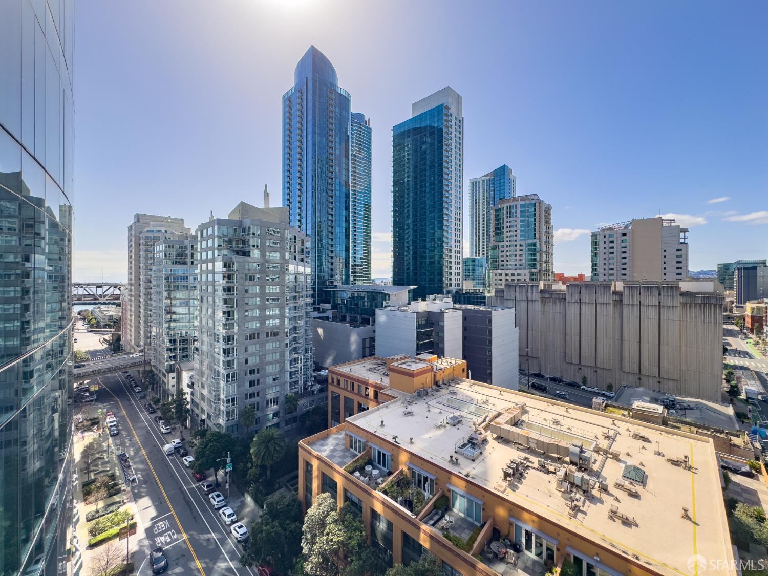Detail Gallery Image 33 of 48 For 201 Folsom St 16a,  San Francisco,  CA 94105 - 2 Beds | 2 Baths