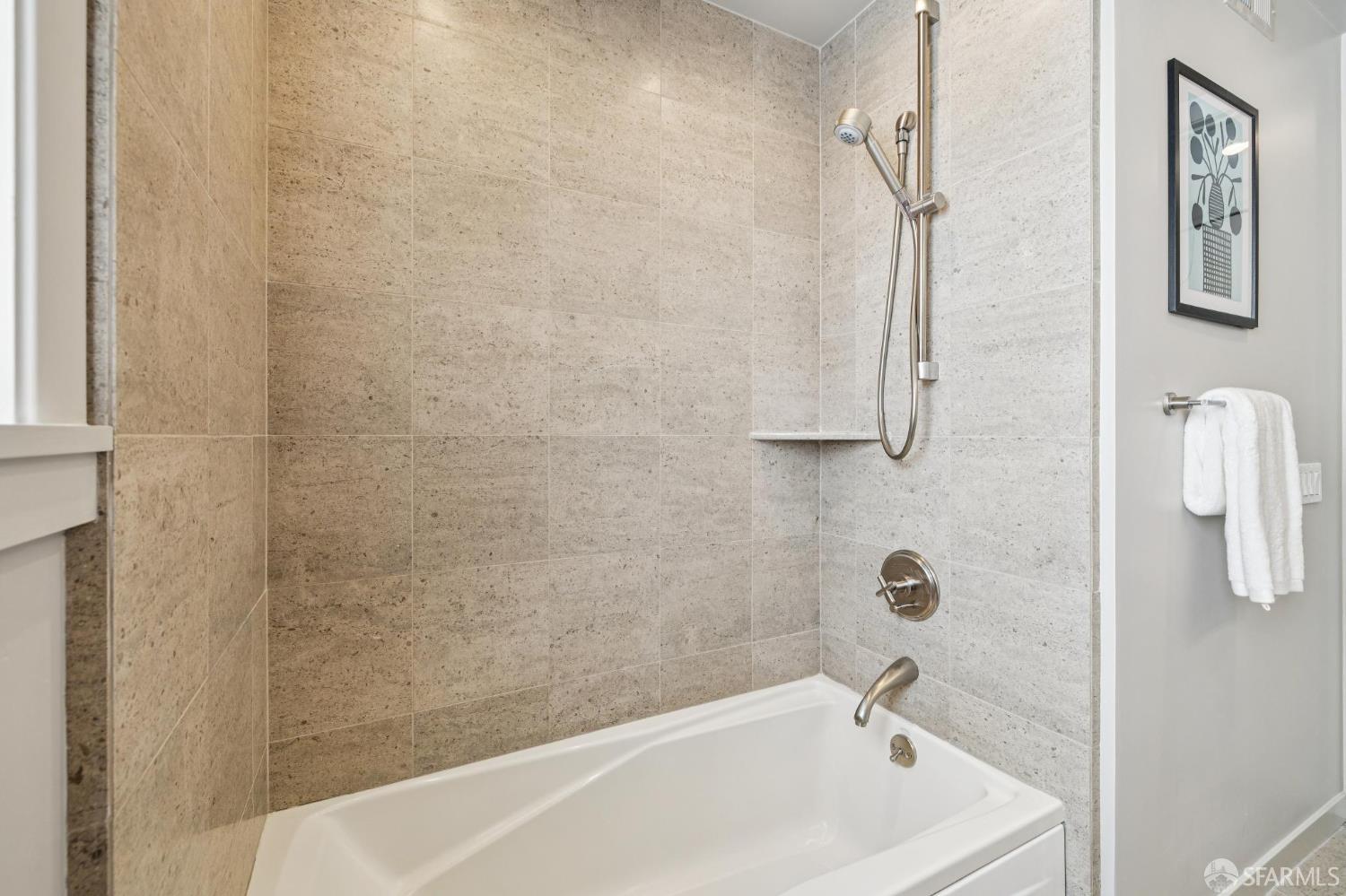 Detail Gallery Image 28 of 70 For 28 Flint St, San Francisco,  CA 94114 - – Beds | – Baths
