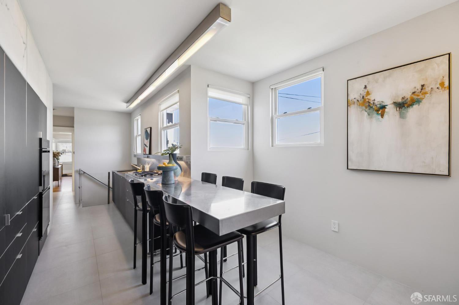 Detail Gallery Image 16 of 75 For 2200 Mariposa St, San Francisco,  CA 94110 - 4 Beds | 2 Baths