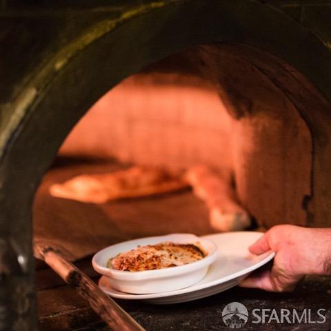 Detail Gallery Image 4 of 13 For 1042 Kearny St, San Francisco,  CA 94133 - – Beds | – Baths