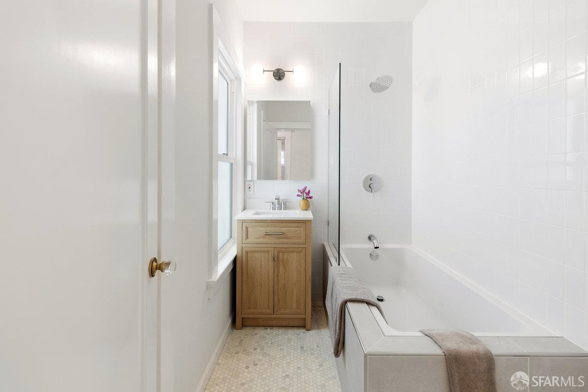 Photo #17: 425068714 Listing: Photo #17