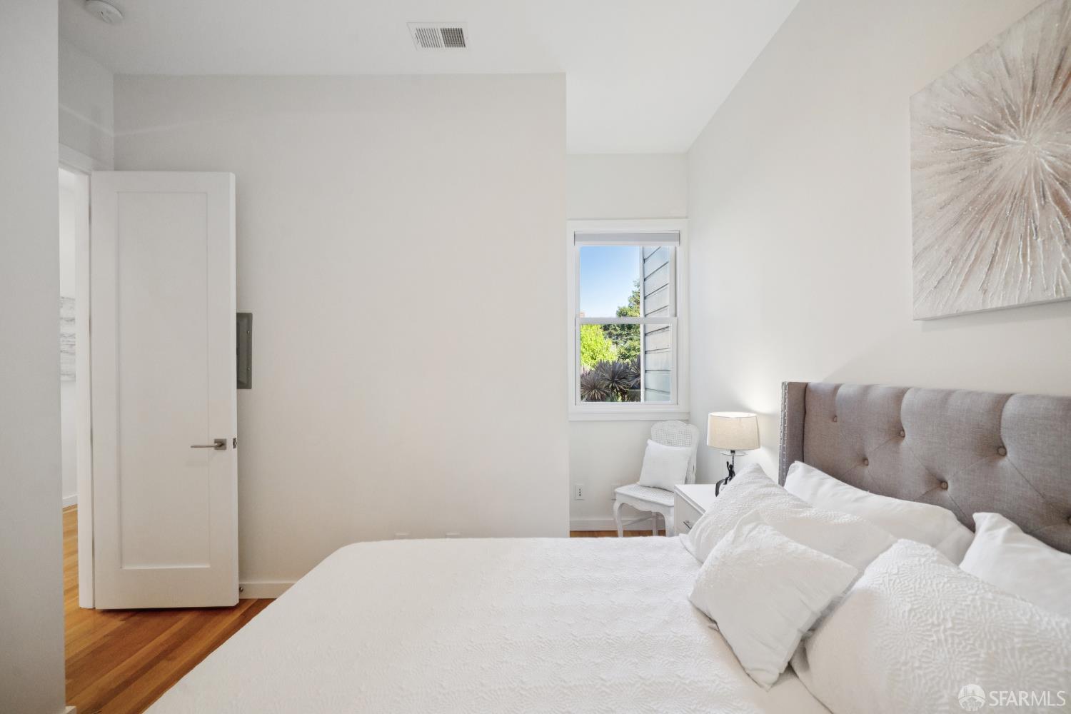 Detail Gallery Image 22 of 43 For 857 Castro St, San Francisco,  CA 94114 - 4 Beds | 3 Baths