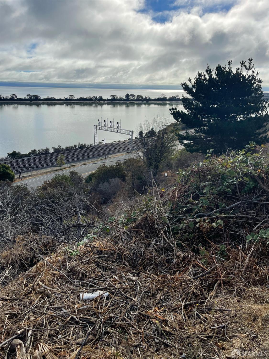 2 Bayshore Boulevard, Brisbane, CA, 94005