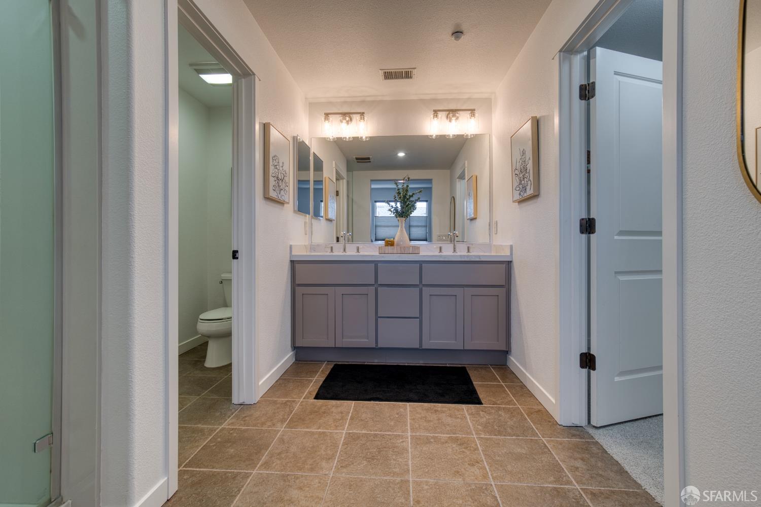 Detail Gallery Image 38 of 57 For 121 Diamond Cove Ter, San Francisco,  CA 94134 - 2 Beds | 2/1 Baths