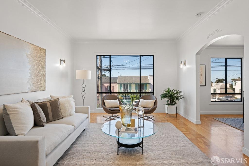 Detail Gallery Image 3 of 73 For 1706 35th Ave, San Francisco,  CA 94122 - 3 Beds | 2 Baths