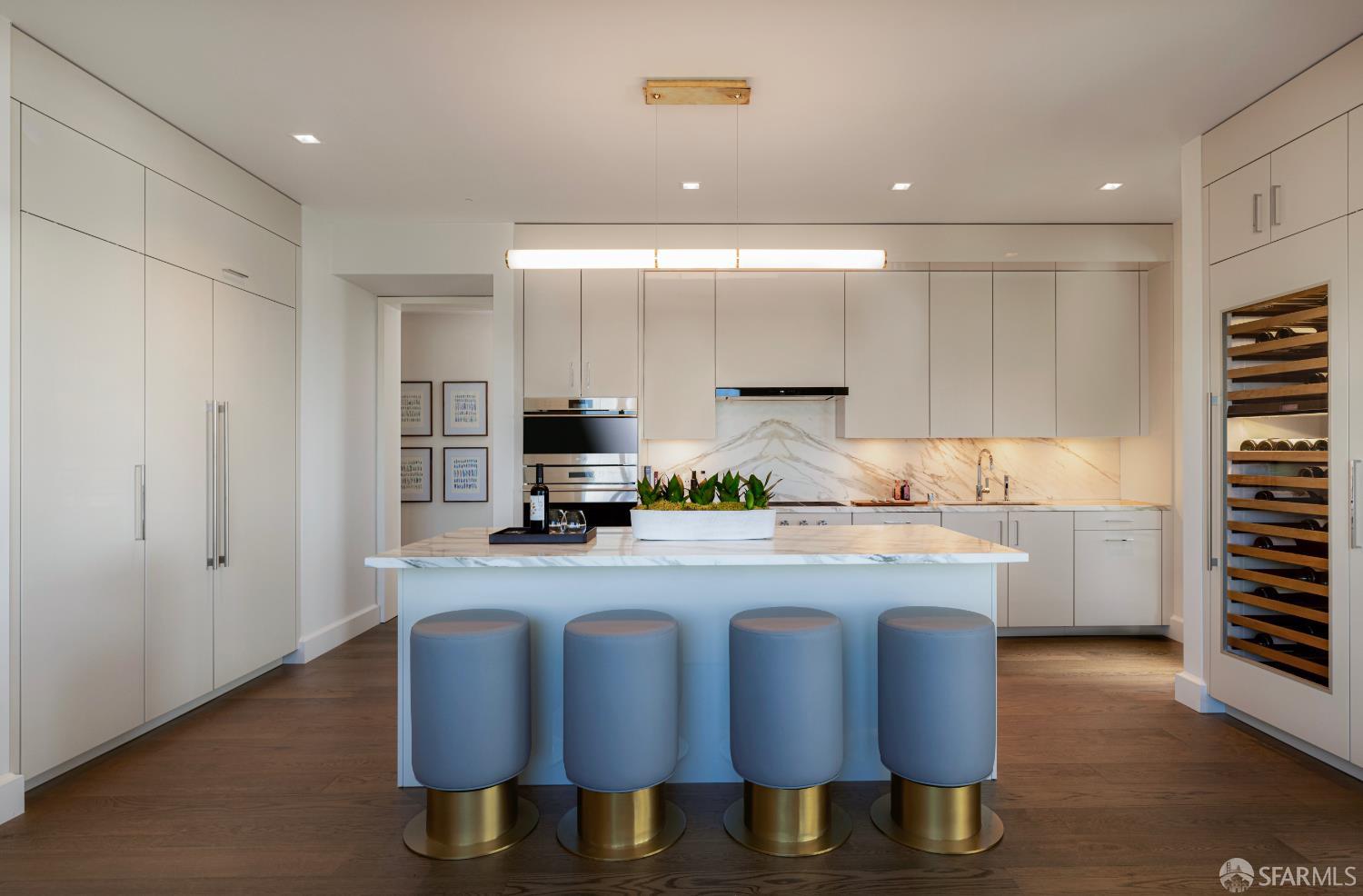 Detail Gallery Image 3 of 30 For 706 Mission St 28a,  San Francisco,  CA 94103 - 3 Beds | 3/1 Baths