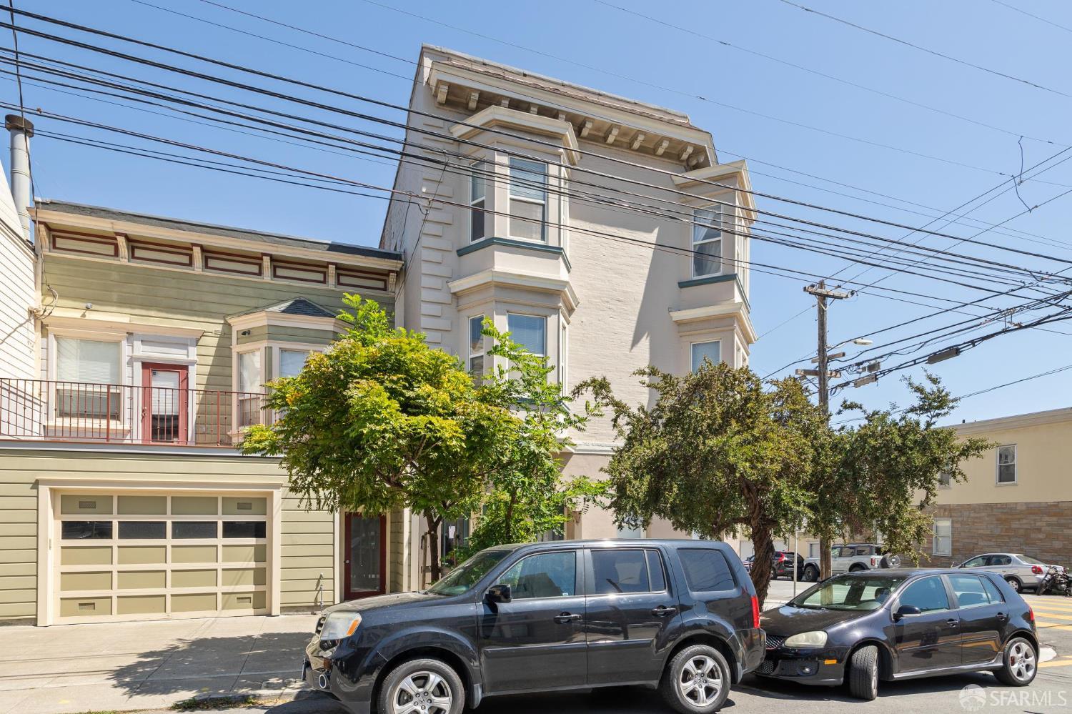 Detail Gallery Image 3 of 52 For 1541 Sanchez St, San Francisco,  CA 94131 - – Beds | – Baths