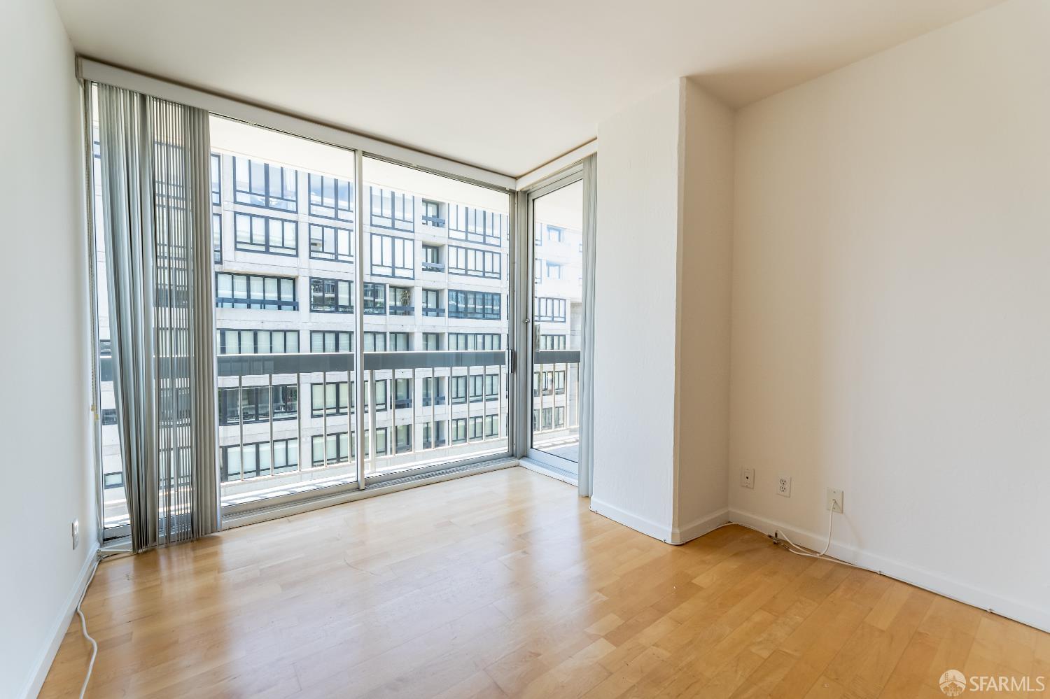 Detail Gallery Image 6 of 9 For 1998 Broadway St #1401,  San Francisco,  CA 94109 - 2 Beds | 2 Baths