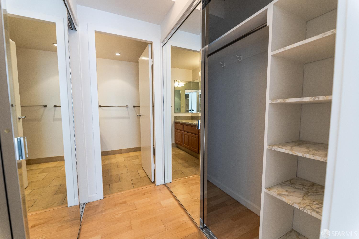 Detail Gallery Image 5 of 9 For 1998 Broadway St #1401,  San Francisco,  CA 94109 - 2 Beds | 2 Baths