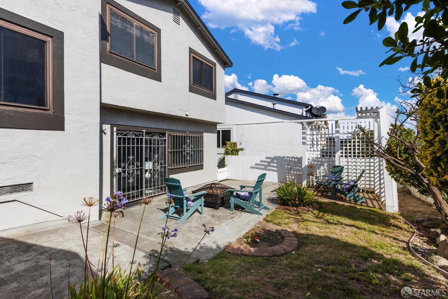 Detail Gallery Image 34 of 45 For 3 John Papan Ct, Daly City,  CA 94015 - 3 Beds | 2/1 Baths