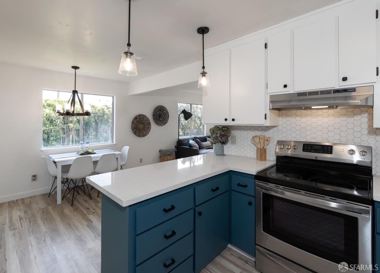 Detail Gallery Image 11 of 21 For 210 Center Ave a,  Aptos,  CA 95003 - 2 Beds | 1 Baths