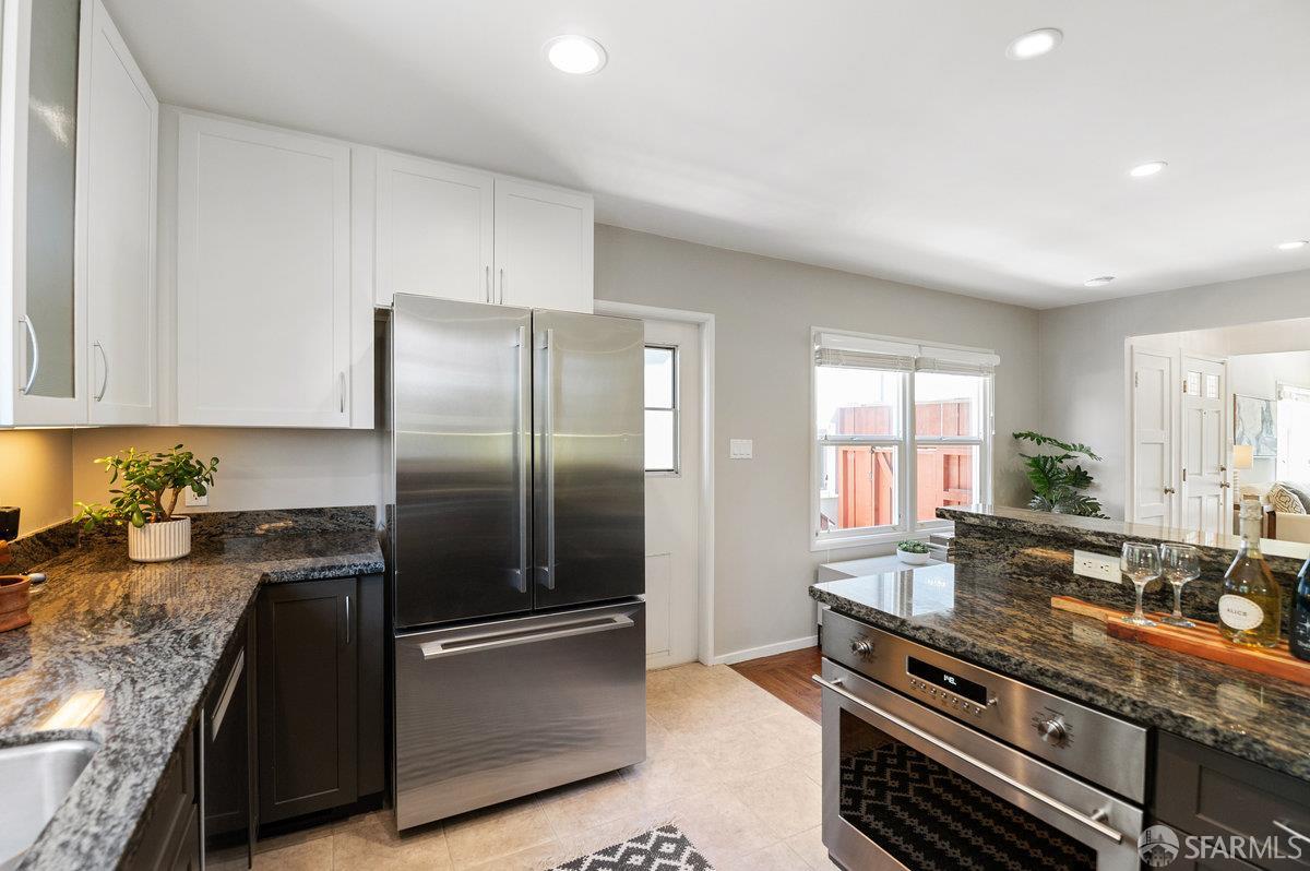 Detail Gallery Image 20 of 68 For 174 Westlawn Ave, Daly City,  CA 94015 - 3 Beds | 1/1 Baths