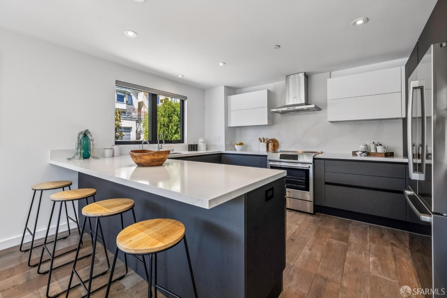 Detail Gallery Image 44 of 57 For 1485 Noe St, San Francisco,  CA 94131 - – Beds | – Baths