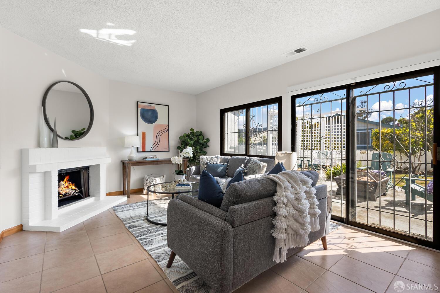 Detail Gallery Image 15 of 45 For 3 John Papan Ct, Daly City,  CA 94015 - 3 Beds | 2/1 Baths
