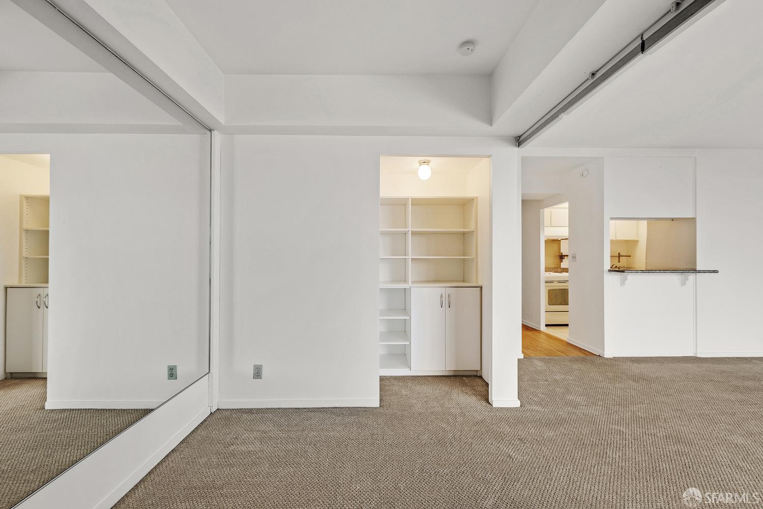 Photo #31: 425068229 Listing: Photo #31