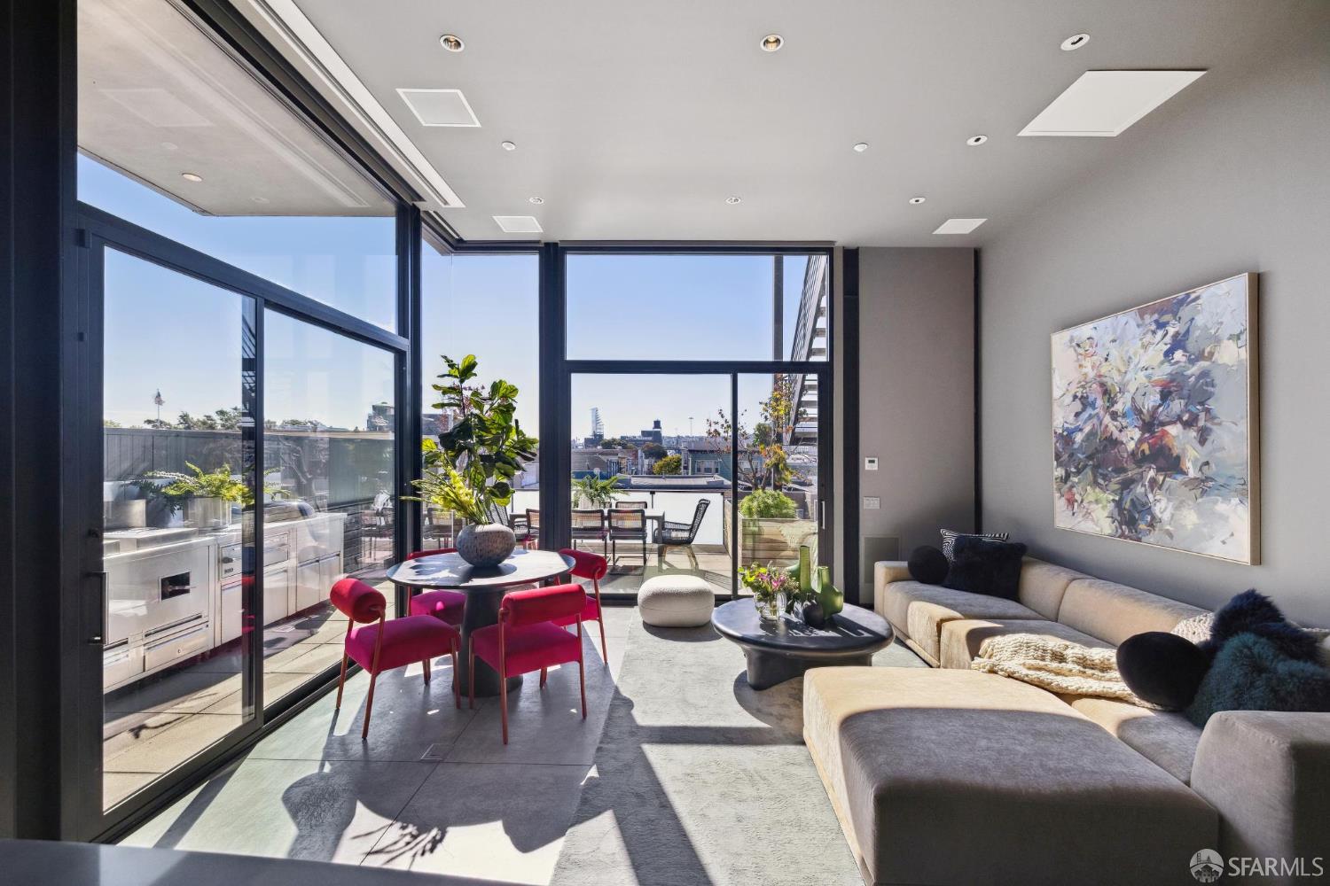 Detail Gallery Image 11 of 58 For 55 Sheridan St, San Francisco,  CA 94103 - 4 Beds | 3/1 Baths