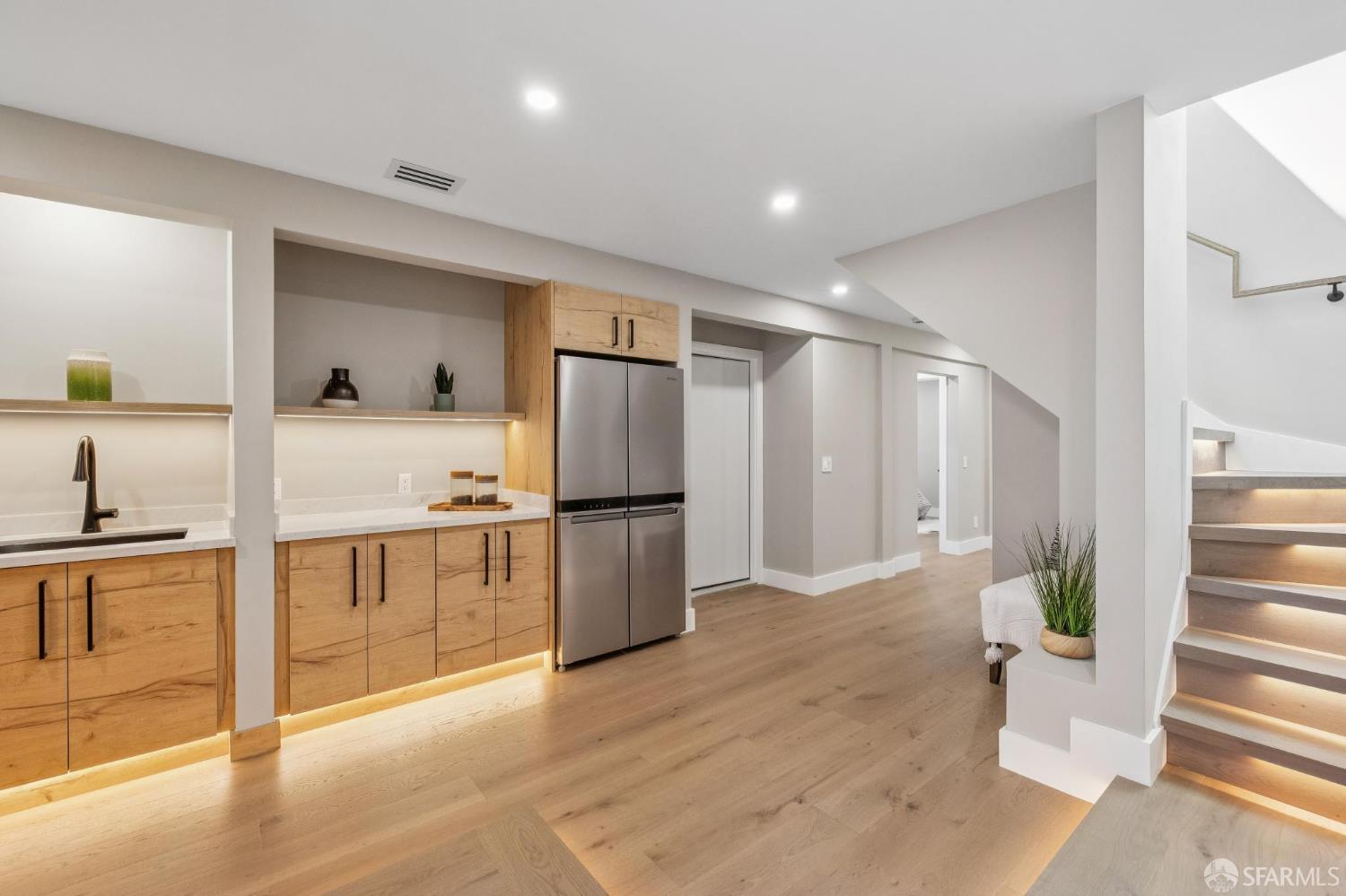 Detail Gallery Image 40 of 66 For 475 Head St, San Francisco,  CA 94132 - 4 Beds | 3 Baths