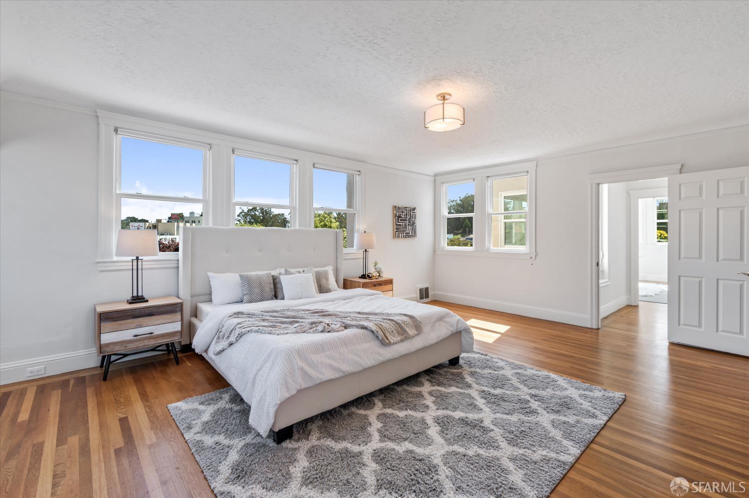Detail Gallery Image 12 of 33 For 2645 14th Ave, San Francisco,  CA 94127 - 5 Beds | 3 Baths
