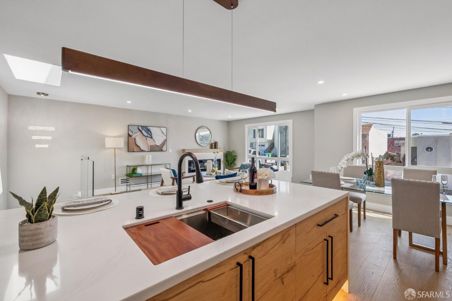 Detail Gallery Image 23 of 66 For 475 Head St, San Francisco,  CA 94132 - 4 Beds | 3 Baths