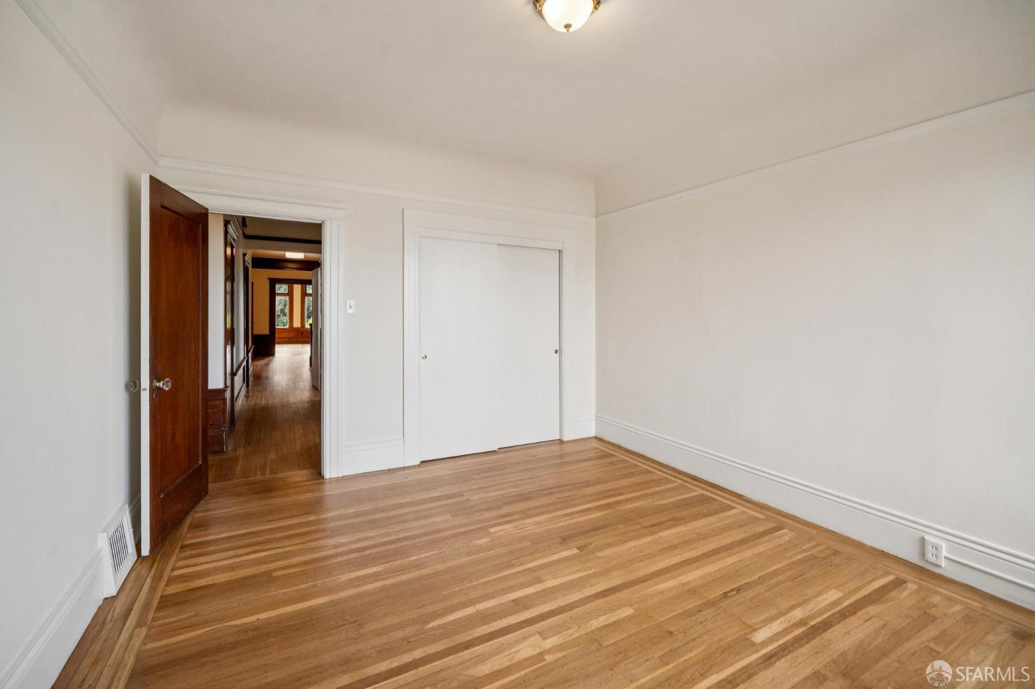 Photo #20: 425071045 Listing: Photo #20