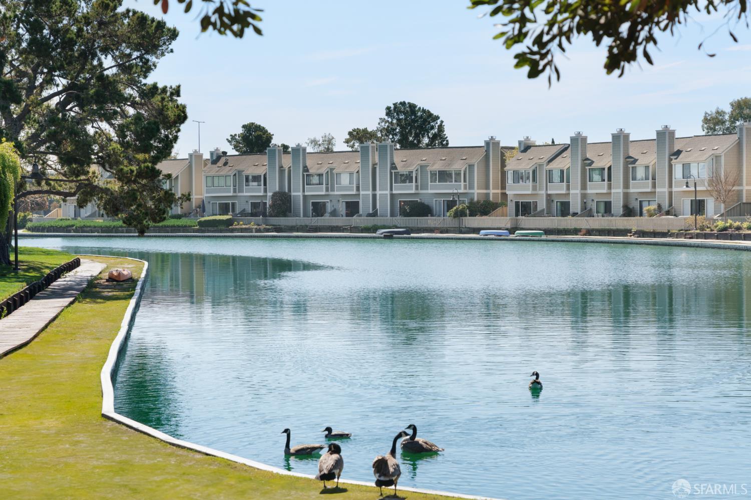 Detail Gallery Image 30 of 34 For 879 Carina Ln, Foster City,  CA 94044 - 3 Beds | 2/1 Baths