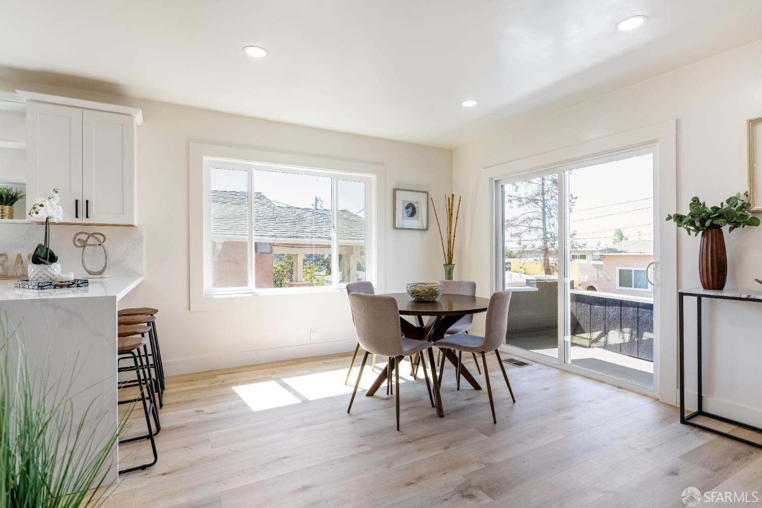 Detail Gallery Image 13 of 25 For 3568 Harper St, Oakland,  CA 94601 - 3 Beds | 2 Baths