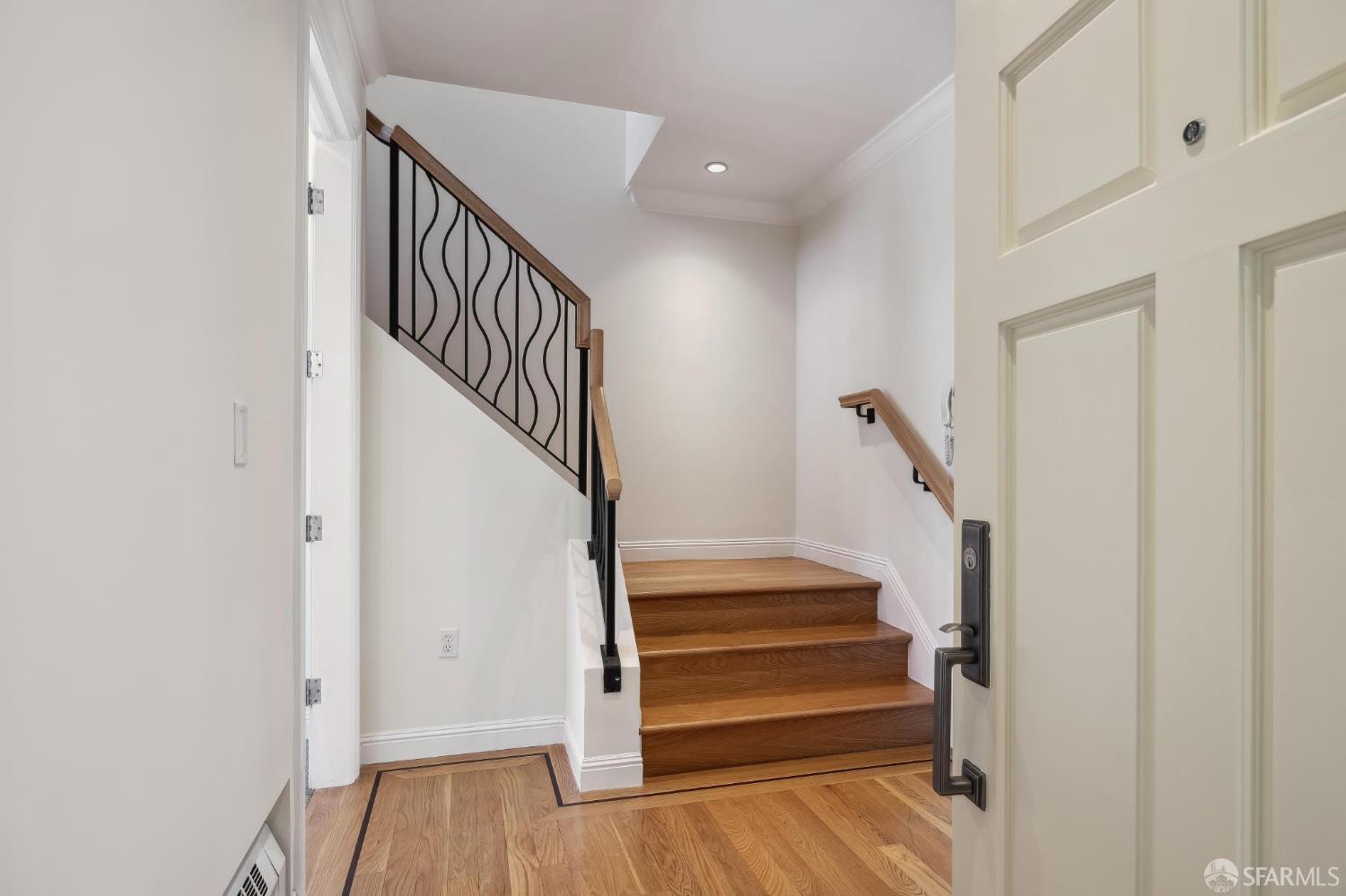 Detail Gallery Image 2 of 48 For 1592 Dolores St, San Francisco,  CA 94110 - 3 Beds | 2 Baths