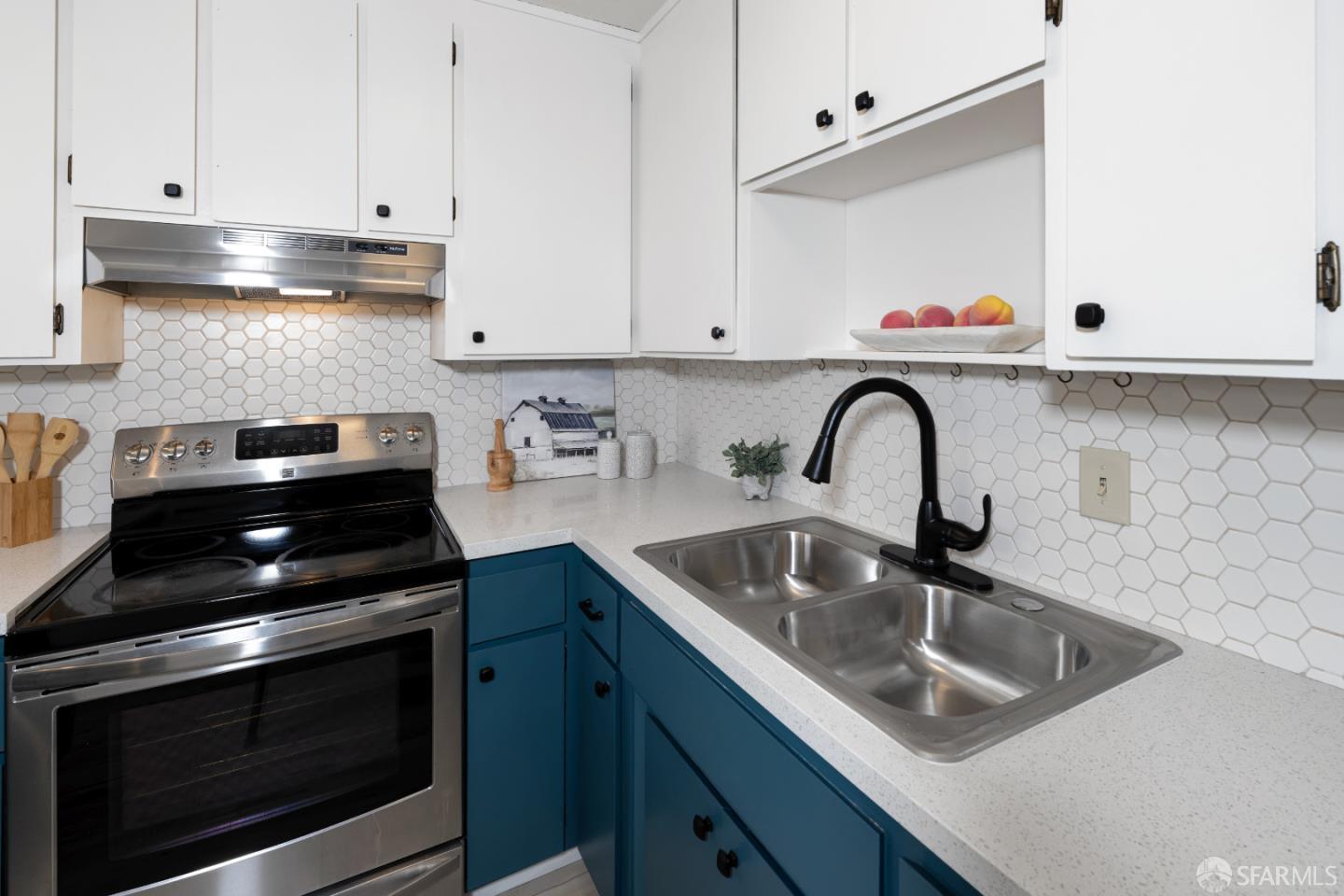 Detail Gallery Image 10 of 21 For 210 Center Ave a,  Aptos,  CA 95003 - 2 Beds | 1 Baths
