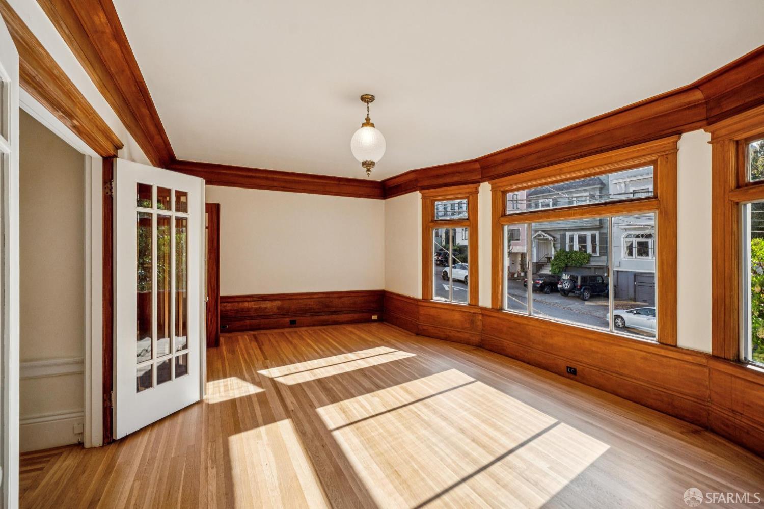 Photo #5: 425071035 Listing 