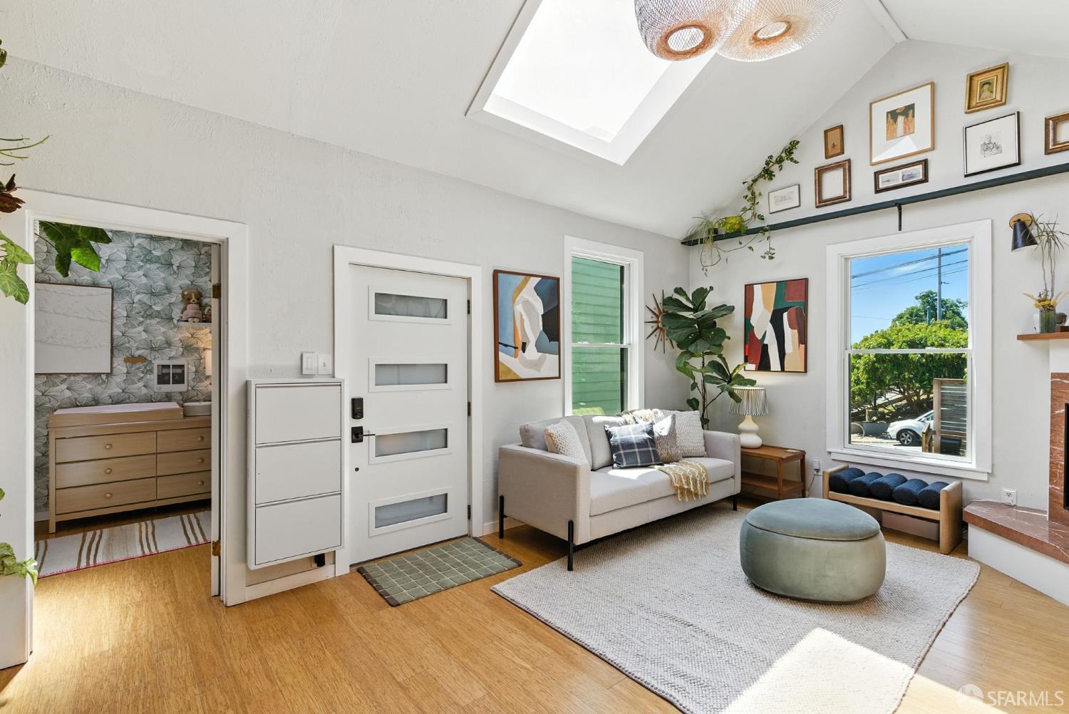 Detail Gallery Image 5 of 62 For 502 Plymouth Ave, San Francisco,  CA 94112 - 2 Beds | 1 Baths