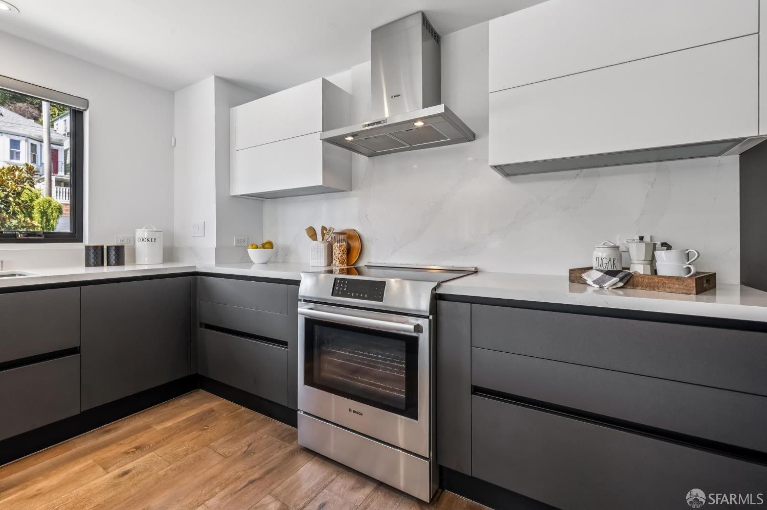 Detail Gallery Image 46 of 57 For 1485 Noe St, San Francisco,  CA 94131 - – Beds | – Baths