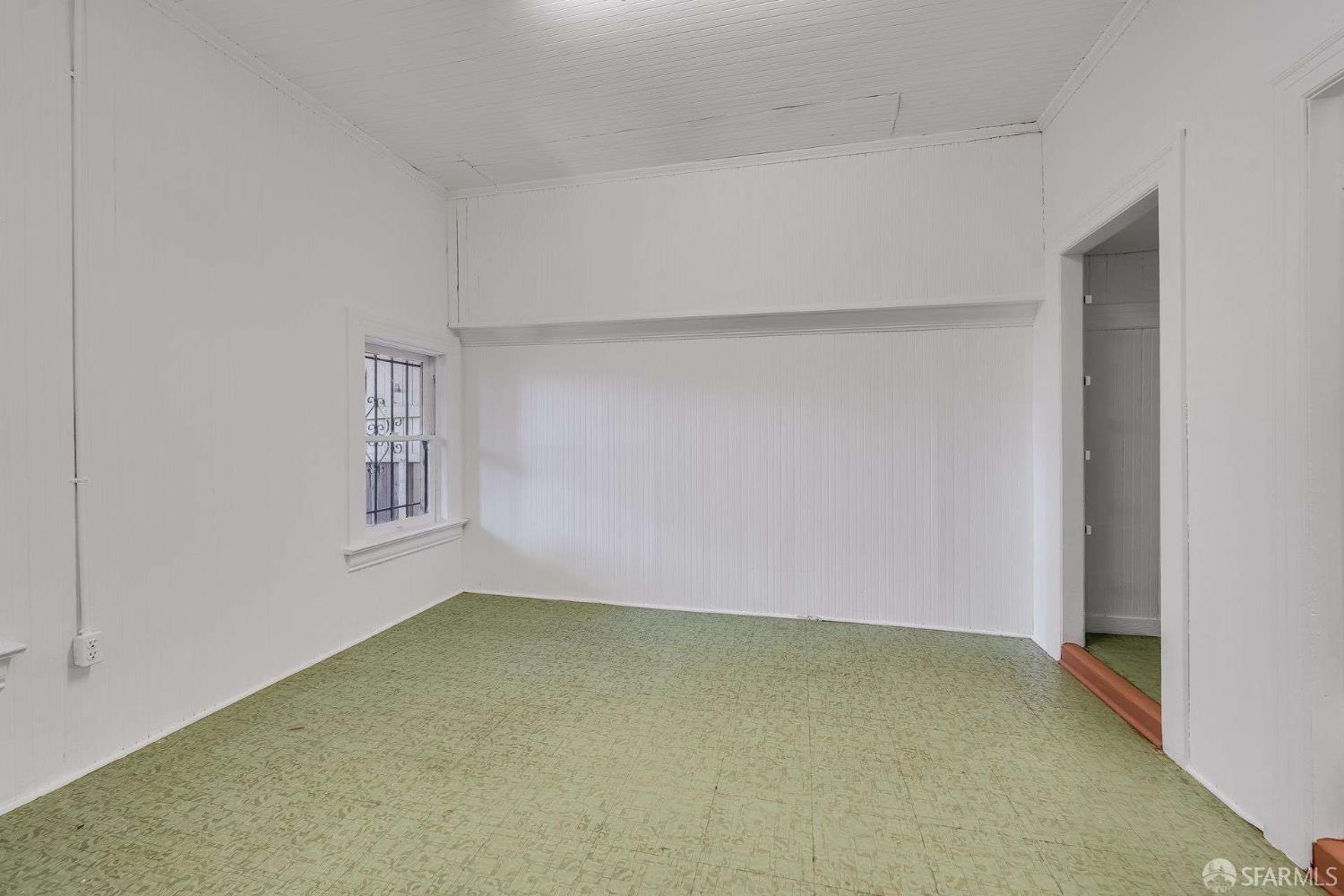 Detail Gallery Image 22 of 33 For 343 Raymond Ave, San Francisco,  CA 94134 - 4 Beds | 1 Baths