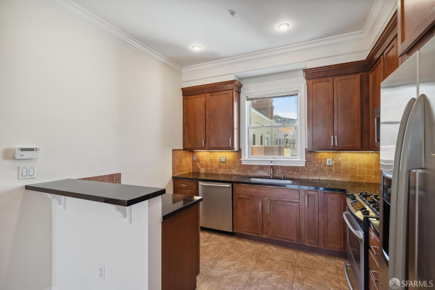 Detail Gallery Image 18 of 48 For 1592 Dolores St, San Francisco,  CA 94110 - 3 Beds | 2 Baths