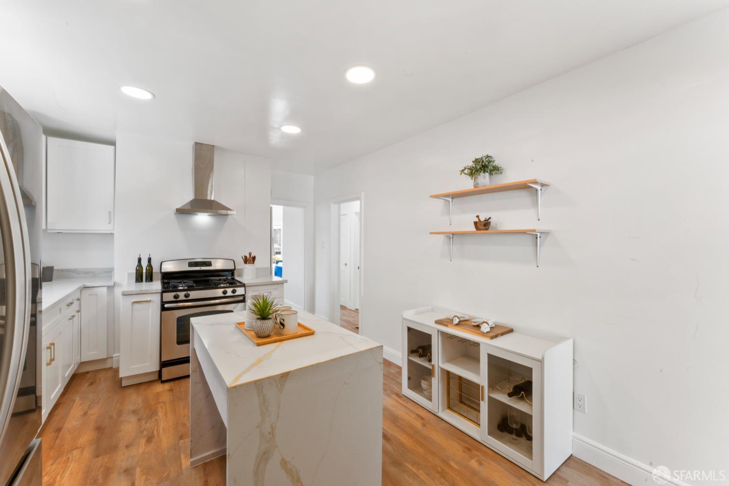 Detail Gallery Image 14 of 30 For 2621 Ritchie St, Oakland,  CA 94605 - 3 Beds | 1 Baths