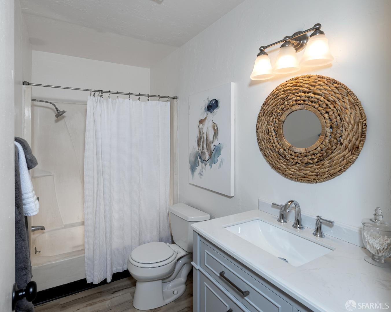 Detail Gallery Image 18 of 21 For 210 Center Ave a,  Aptos,  CA 95003 - 2 Beds | 1 Baths