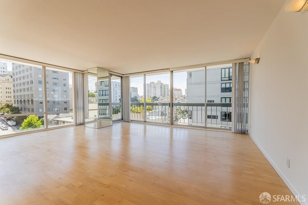 Detail Gallery Image 2 of 9 For 1998 Broadway St #1401,  San Francisco,  CA 94109 - 2 Beds | 2 Baths