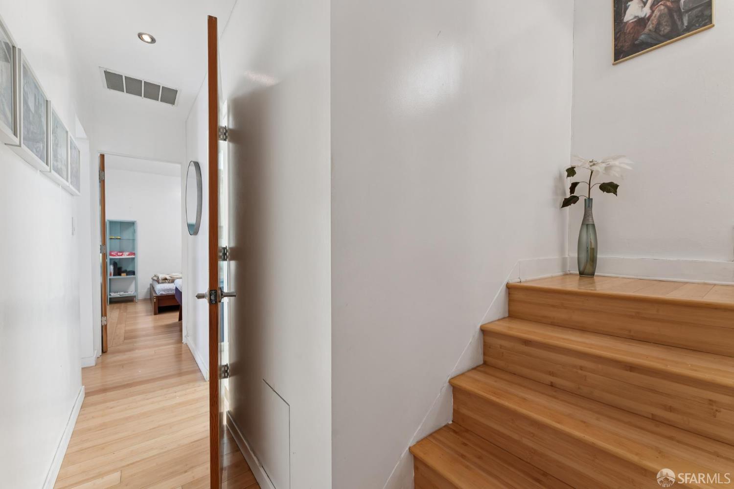 Detail Gallery Image 10 of 24 For 1109 Channing Way, Berkeley,  CA 94702 - 2 Beds | 1 Baths