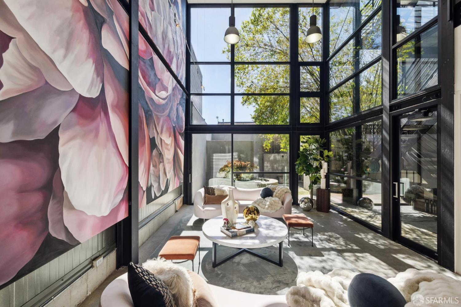Detail Gallery Image 2 of 58 For 55 Sheridan St, San Francisco,  CA 94103 - 4 Beds | 3/1 Baths