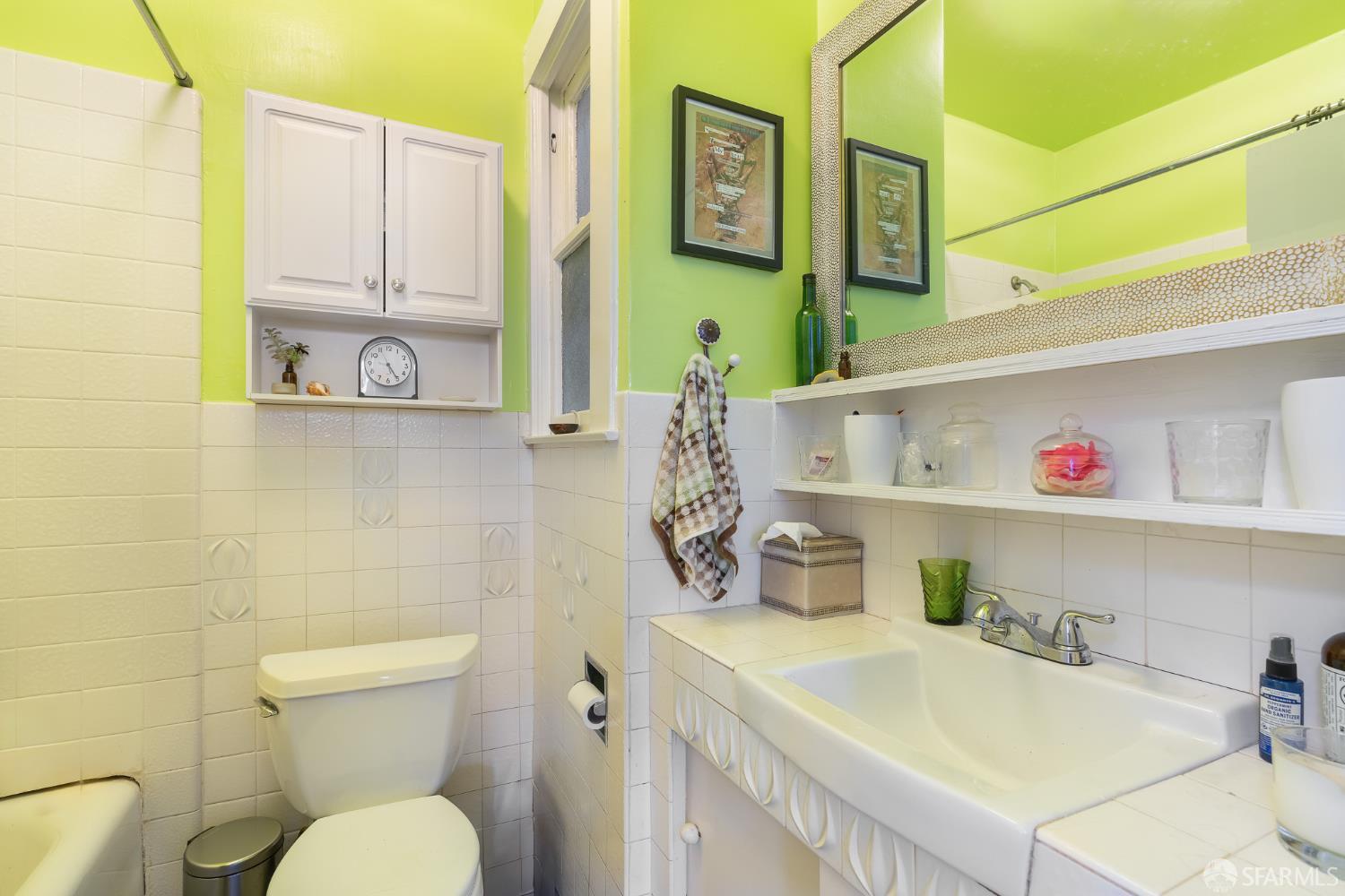 Detail Gallery Image 9 of 18 For 2139 Taraval St, San Francisco,  CA 94116 - 1 Beds | 2 Baths