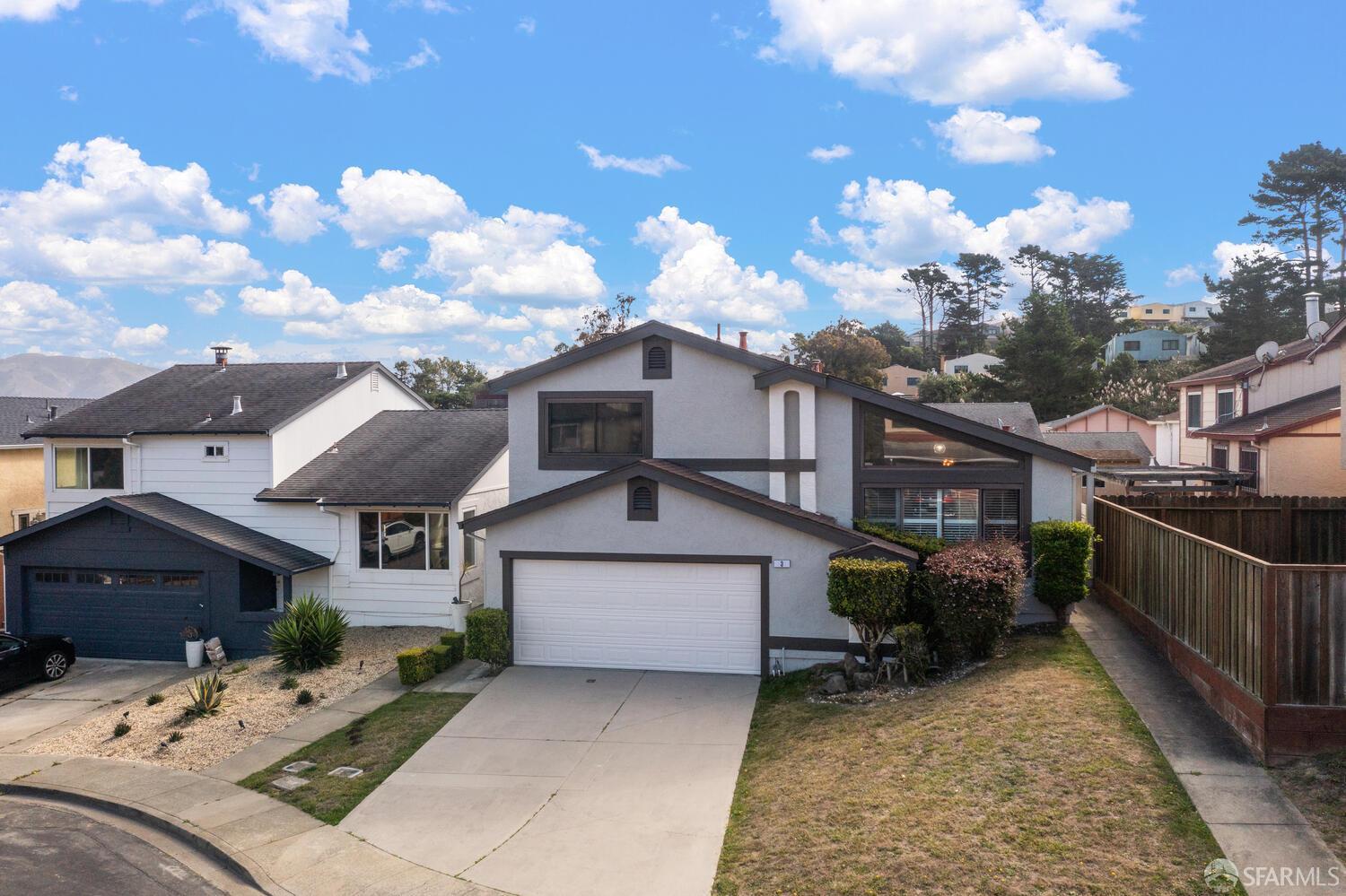 Detail Gallery Image 2 of 45 For 3 John Papan Ct, Daly City,  CA 94015 - 3 Beds | 2/1 Baths