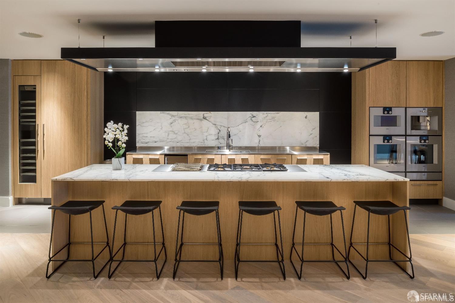 Detail Gallery Image 43 of 50 For 201 Folsom St Ph41,  San Francisco,  CA 94105 - 3 Beds | 3 Baths
