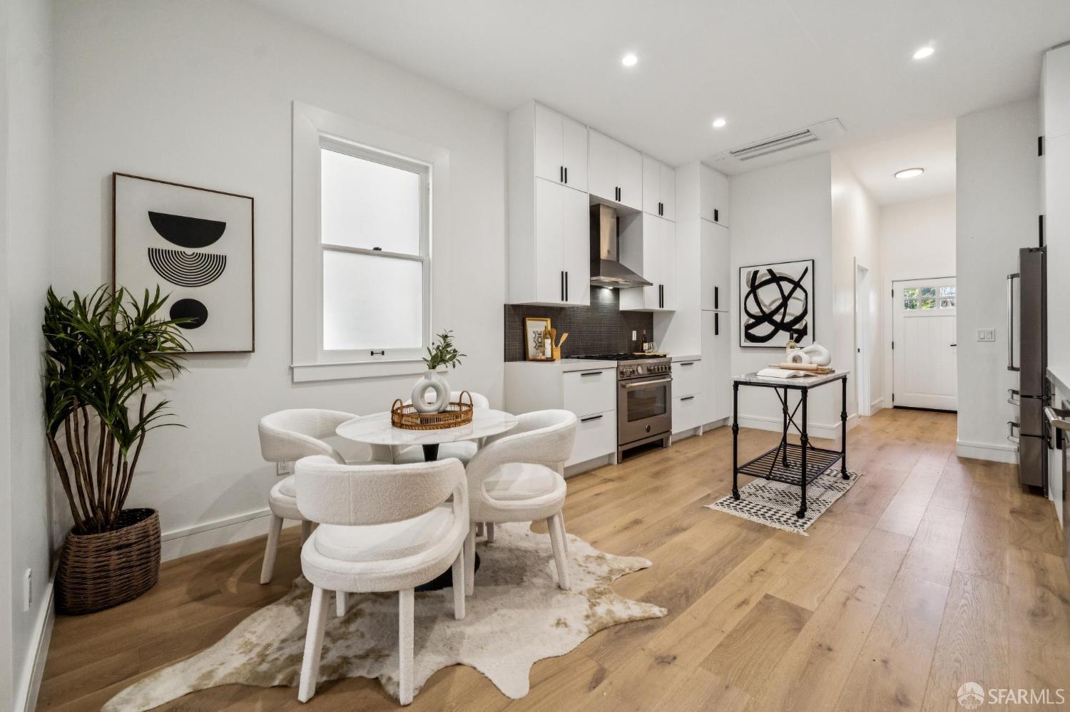 Photo #6: 425070803 Listing 