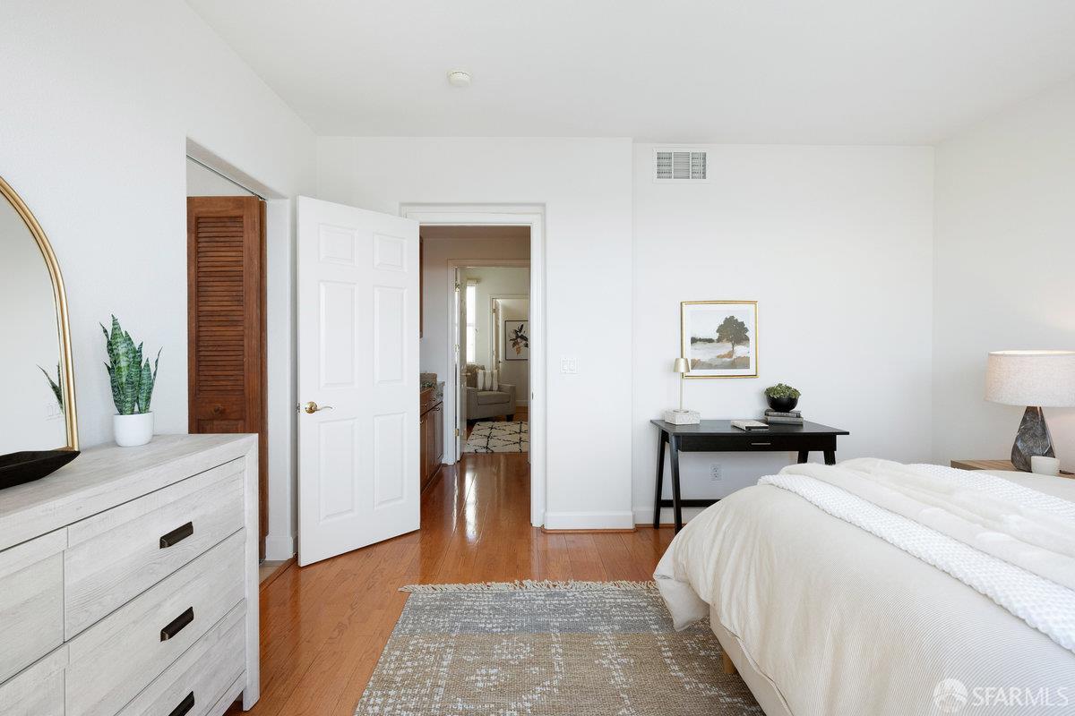 Photo #23: 425070821 Listing: Photo #23