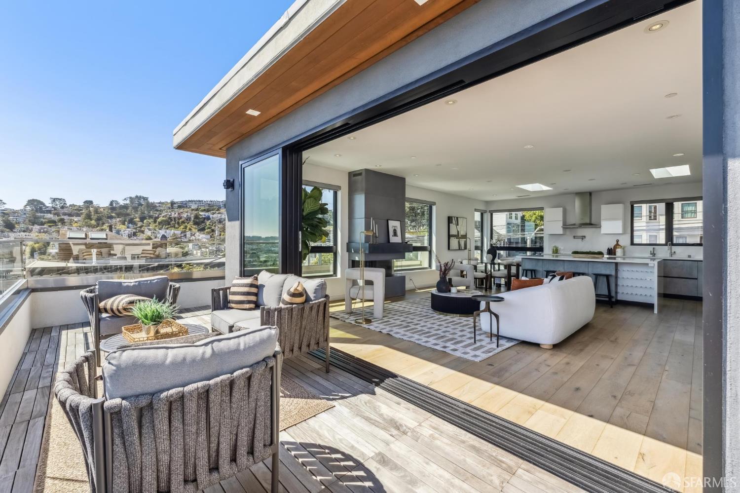 Detail Gallery Image 19 of 62 For 1485 Noe St, San Francisco,  CA 94131 - 6 Beds | 5/1 Baths