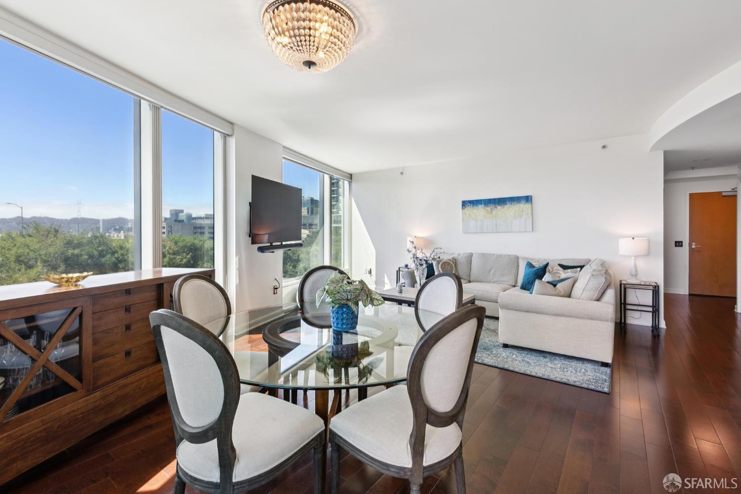 Photo #5: 425070133 Listing 