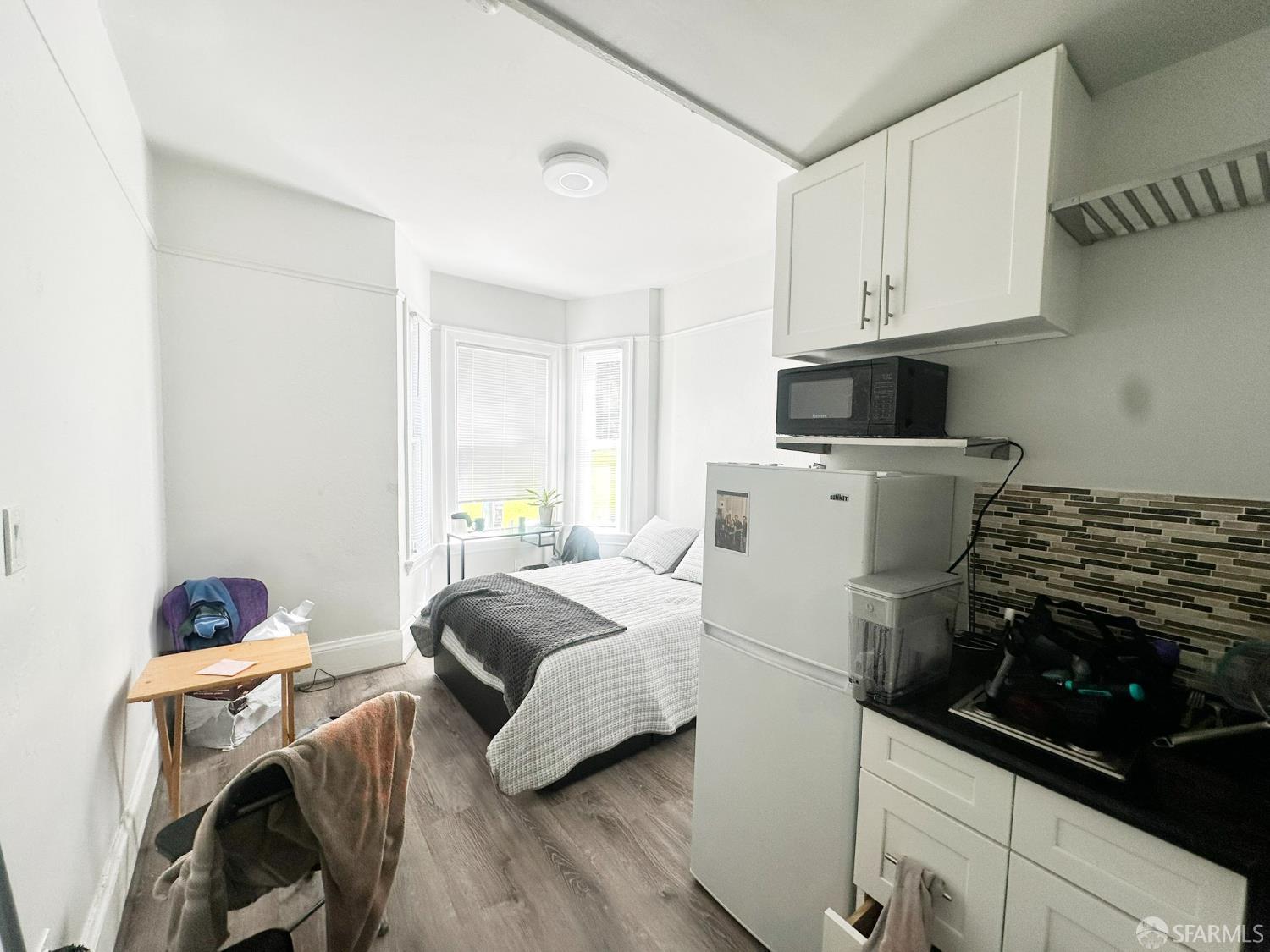 Detail Gallery Image 6 of 9 For 1200 Haight St, San Francisco,  CA 94117 - – Beds | – Baths