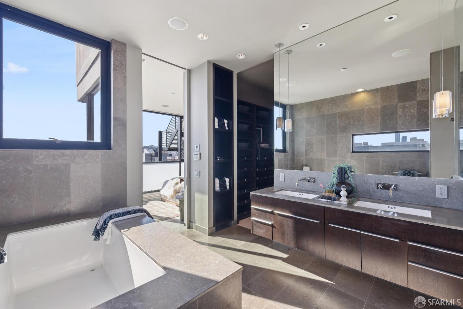 Detail Gallery Image 29 of 58 For 55 Sheridan St, San Francisco,  CA 94103 - 4 Beds | 3/1 Baths